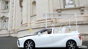 Papamobile na wodór dla Papieża Franciszka